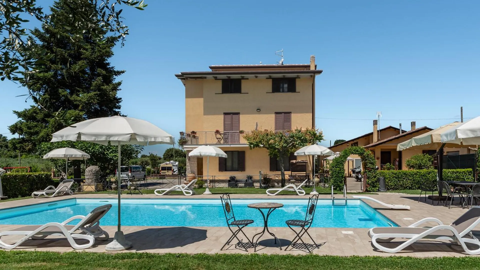 Agriturismo Il Girasole Ассизи Италия