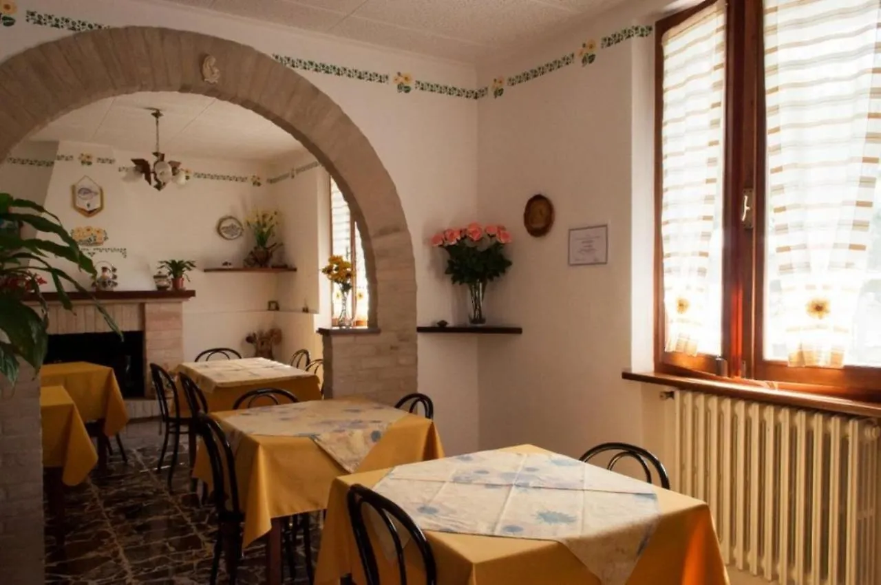 Agriturismo Il Girasole Ассизи Фермерский дом